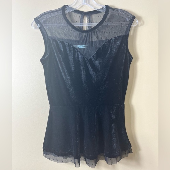 NWT Maurice’s Black Velvet Peplum Blouse Sleeveless Small Goth Dark Academia Emo - Picture 2 of 7